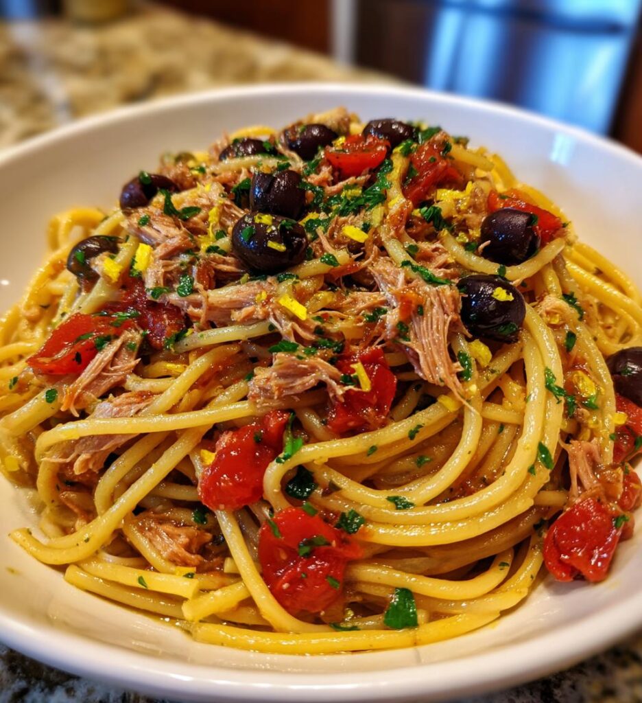 Pasta med Tonfisk och Oliv
