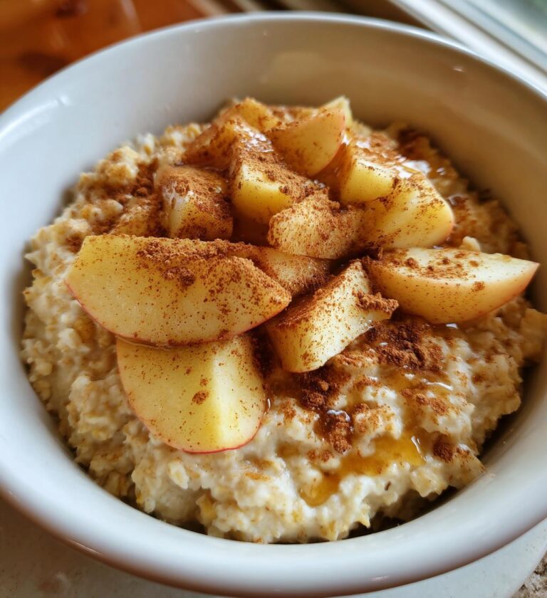 Ugnsbakad Havregrynsgröt med Äpple och Kanel
